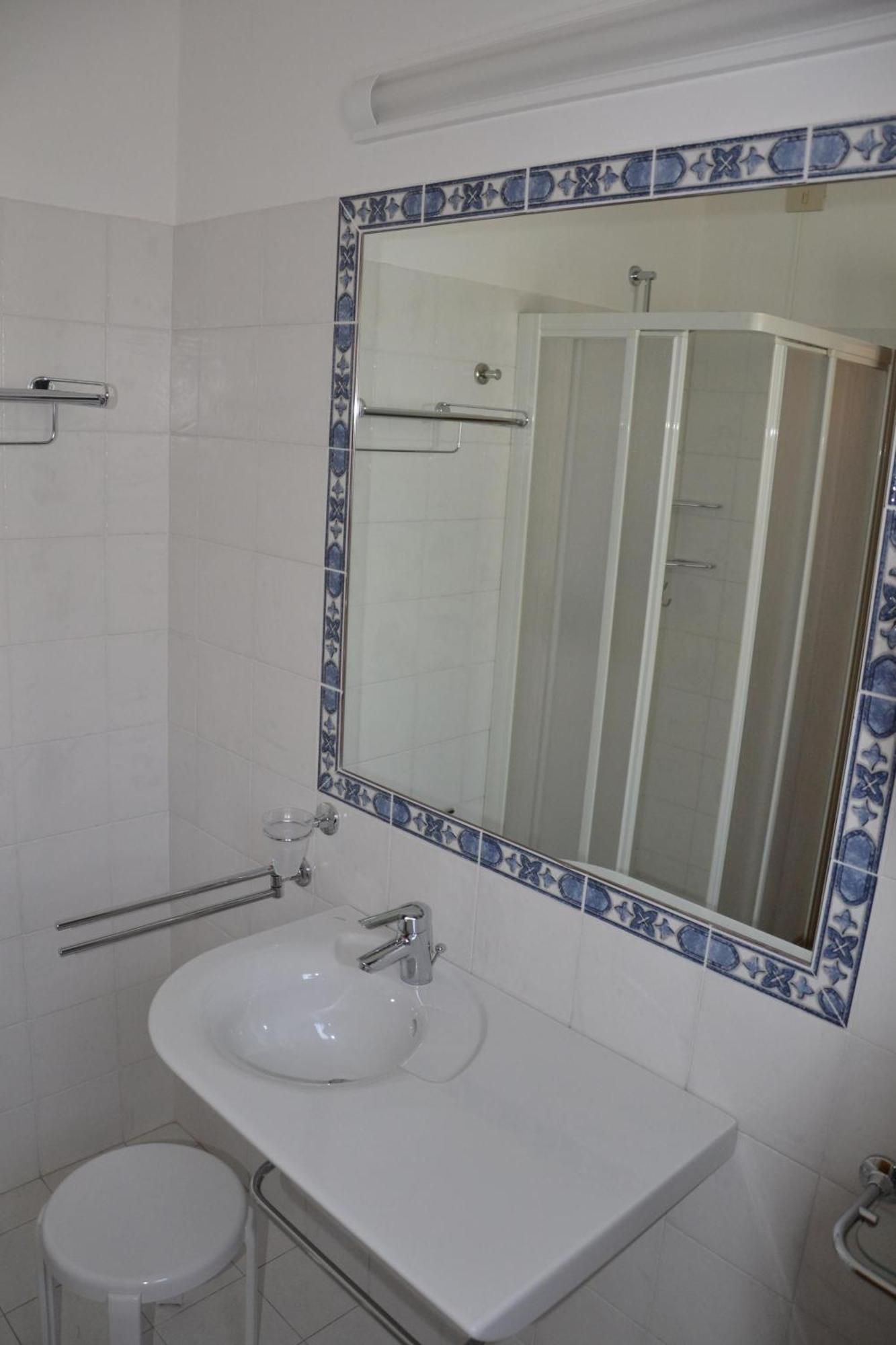 Residence San Luigi Лімоне-суль-Гарда Екстер'єр фото